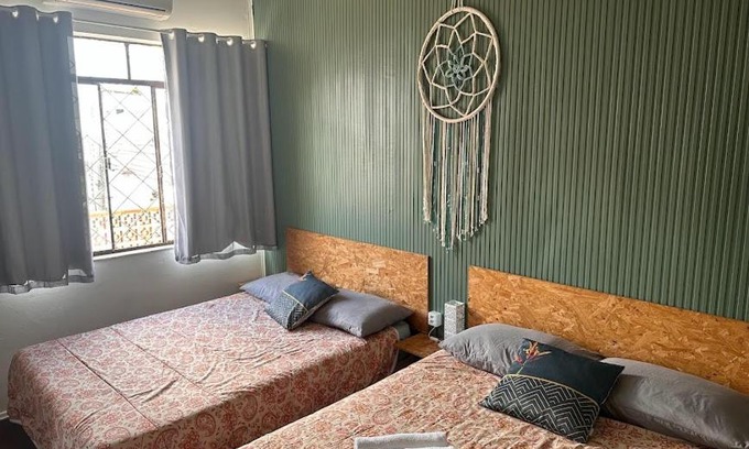 Centro Bed & Breakfast | Cozy Room 6 in Central Itajaí with Smart TV & Pet Friendly