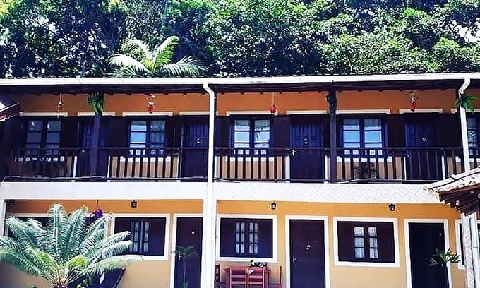 Ponte Branca Apartment | Cozy Paraty Pousada Room with Wi-Fi and Family Amenities