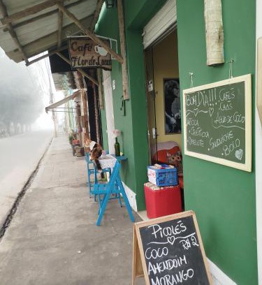 Sao Goncalo Dos Campos House | Cozy Retreat at Café Flor de Lotus with Breakfast Included