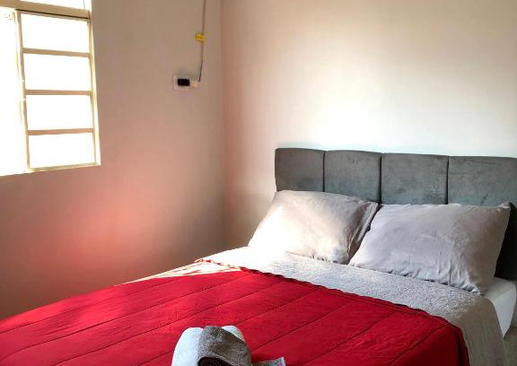Vila Yolanda House | Cozy Private Room in Heart of Foz with Pool & Breakfast