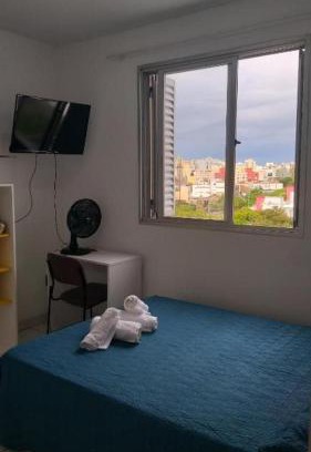 Cidade Baixa House | Pet-Friendly Retreat: Apto do Thiago e da Chori Awaits