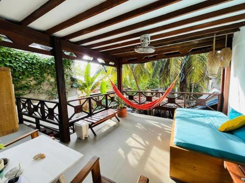 Rincon Bed & Breakfast | Relax at Quatro Palos: Pet-Friendly Oceanfront Retreat