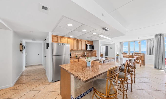 Ocean City Apartment | Oceanfront Oasis: Quay 1008 with Pools and Kitchen Access