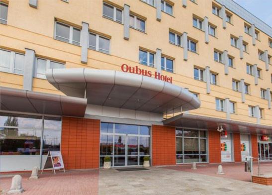 Glogow Hotel | Discover Qubus Hotel Głogów: Family-Friendly & Pet Friendly