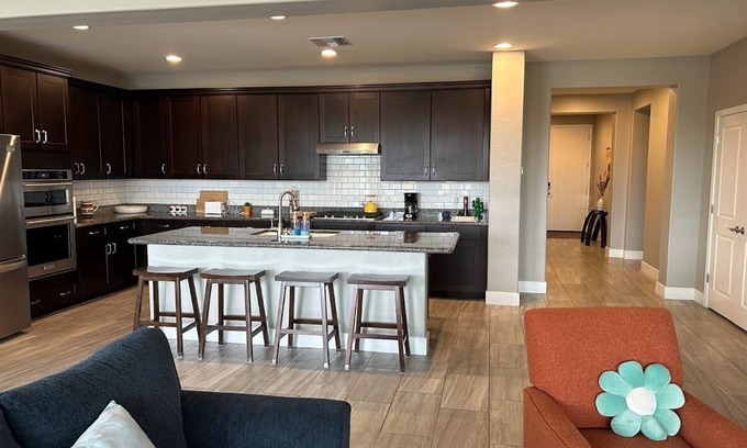 Queen Creek House | Guest Rated 10/10: Queen Creek Home with Pool & Spa