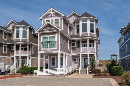 Nags Head Apartment | Stunning Queen Elizabeth Oceanfront Home with Pool & Hot Tub
