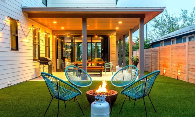 Chestnut House | Queen s Gambit - 7 min Uber to Downtown ATX
