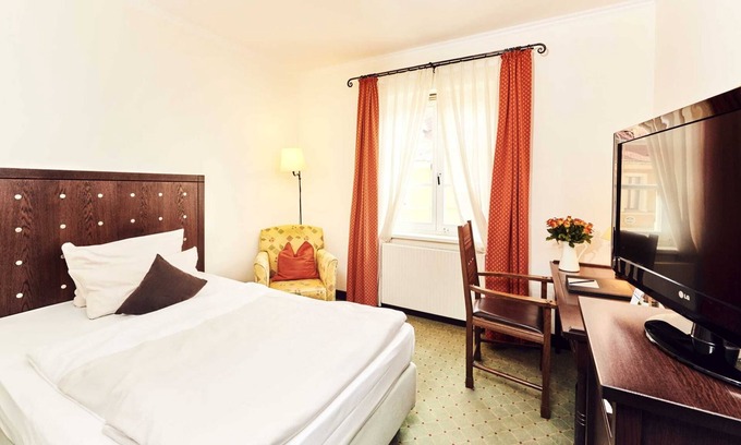 Lutherstadt Wittenberg House | Comfort Room with Queen-Size Bed at Best Western Soibelmanns