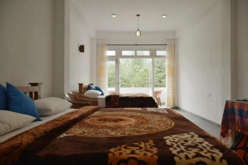Nallathanniya House | Queensark: Pet-Friendly Haven with Breakfast & High Ratings