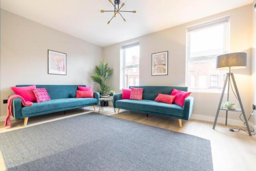 Queens Quarter Apartment | Queens Spacious 3 BDR & 2 BDR by Citygo Apartments