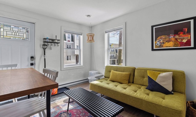 Downtown St. John's Apartment | Guest Rated: 9.4 - Downtown St. John's Queen's Rd Suite