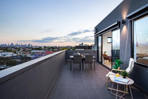 Moonee Ponds Apartment | Relaxing Queensview168 Apartments in Moonee Ponds