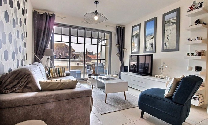 Le Touquet-Paris-Plage Apartment | Charming T3 by the Sea with Ocean Views & Family-Friendly Amenities