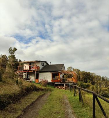 Quemchi House | Comfortable Quemchi Cabaña: Family and Pet Friendly Retreat