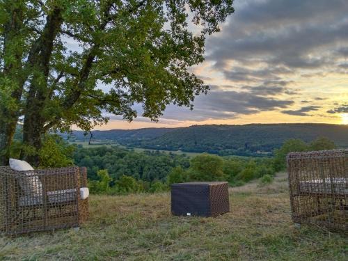 Balaguier-d'Olt House | Relax at Mas de Raynal: Pet-Friendly with Pool Access