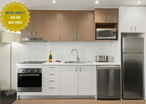 Cheltenham Apartment | Discover Quest Cheltenham: Oceanfront Bliss with Spa Access