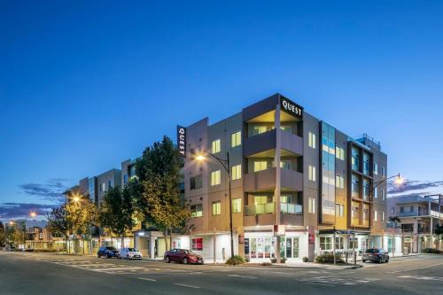 Mawson Lakes Apartment | Elegant Quest Mawson Lakes: 5-Star Stay with Family Amenities