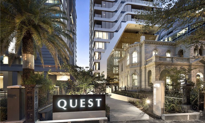 Melbourne Hotel | Eco-Friendly Quest St Kilda Road with Top Amenities