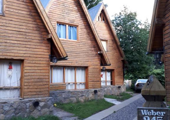 San Martin de los Andes Ski Chalet | Guest Rated 9.4: Family-Friendly Stay at Quiñehuen