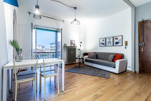 Santhia Apartment | Cozy Agatha Apartment - Child Friendly with 8.8 Rating
