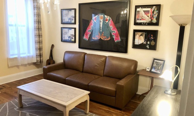 Queens Apartment | Serene 1-Bedroom Apartment with Panoramic Views