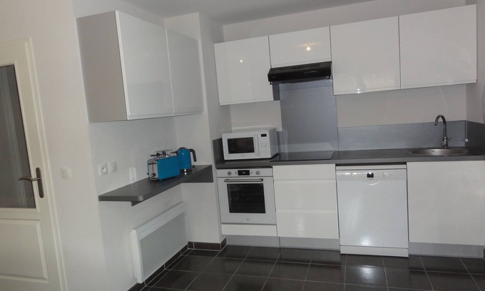 St.-Remy-de-Provence Apartment | Peaceful 2-Bedroom Apartment with Pool Near Town Center
