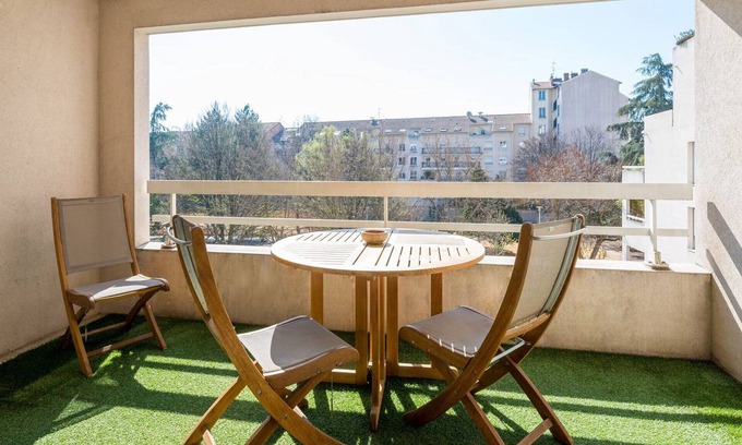 Jean Moulin - Marius Berliet Apartment | Pet-Friendly 2 BR Apartment with Garage & Terrace in Sans-Souci