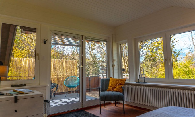 Bad Toelz Apartment | Tranquil Garden Loft Retreat with Pet-Friendly Amenities