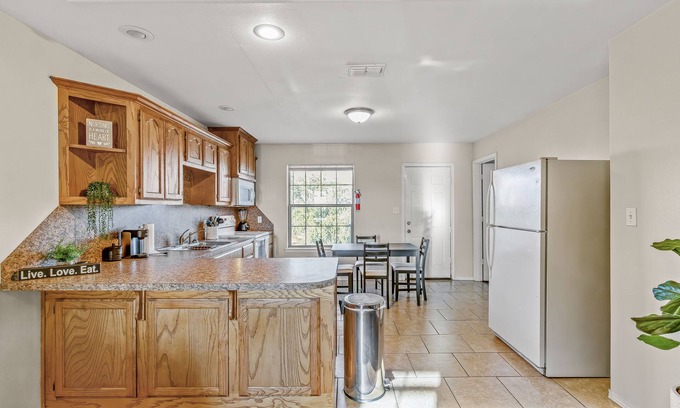 Mission Apartment | Cozy 3-Bedroom Retreat Near Freeway with Pet-Friendly Amenities