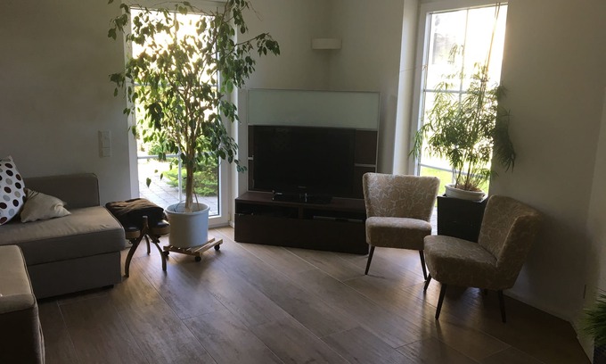Bad Schwalbach Apartment | Tranquil 3-Star Apartment near LGS 2018 with Ocean View