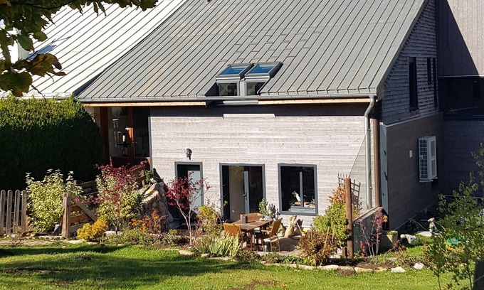 Les Rousses House | Serene Gîte in Les Rousses: Ski Slopes & Lake Access