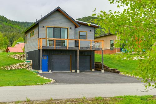 Alpine House | Serene Alpine Retreat with Breathtaking Mountain Vistas
