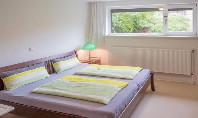 Kreideberg Apartment | Quiet and close to the center, garden area, free parking, bus connection, WiFi