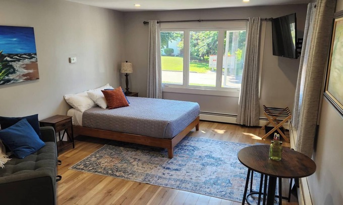 Charlottetown Bed & Breakfast | Quiet and comfortable minutes to downtown