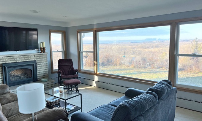 Red Wing House | Idyllic Red Wing Listing: Scenic Views & Family-Friendly Amenities