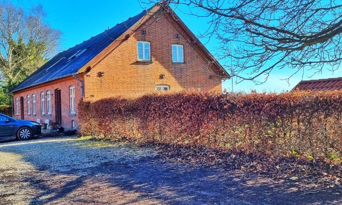 Tilst Apartment | Serene Apartment Nestled in Nature, Perfect for Families
