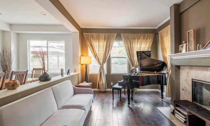 Torrey Highlands House | Cozy Guest Rooms with Private Bathrooms - Rated 10/10