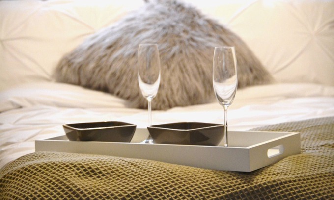 Girton Apartment | Cozy Retreat with Pool and Parking in Cambridge