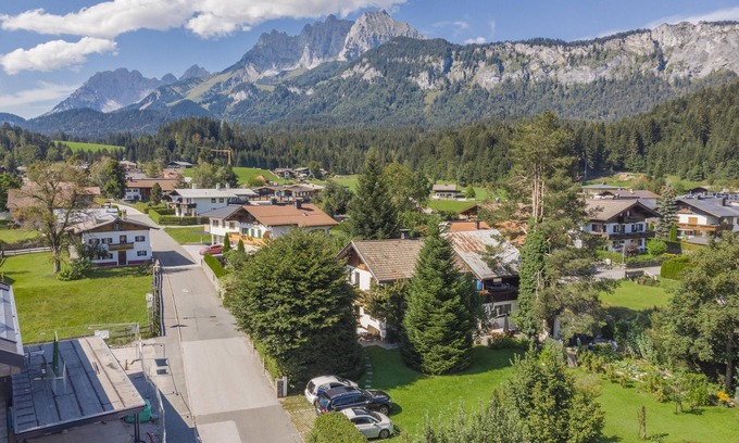 Sankt Johann in Tirol Apartment | Tranquil Apartment with Terrace and Breakfast Included