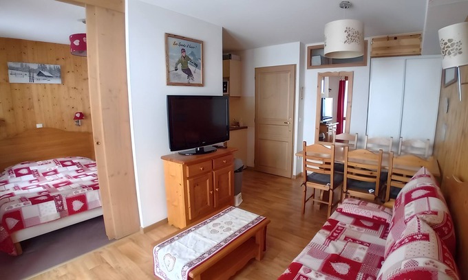 Valmeinier Apartment | Quiet Apartment at the Foot of the Slopes