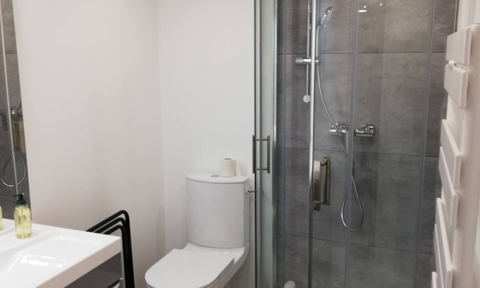 Bron Apartment | Tranquil Apartment Near Amenities with Private Pool Access