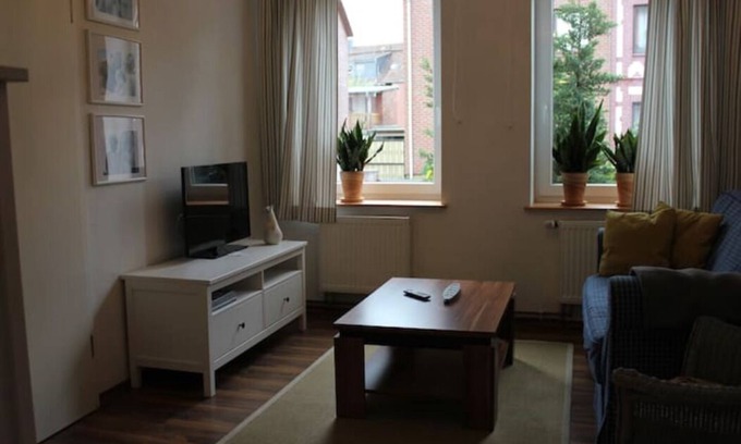 Schutzenplatz Apartment | Peaceful Apartment for Families with Kitchen & Pet-Friendly