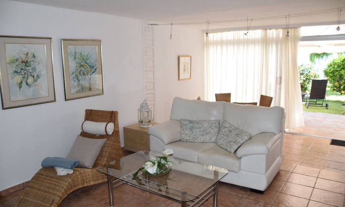 Los Realejos Apartment | Serene Apartment with Atlantic Ocean Views and Pool Access