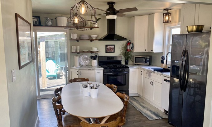 North Cape May Cottage | Idyllic Beach Cottage with Ocean View in North Cape May