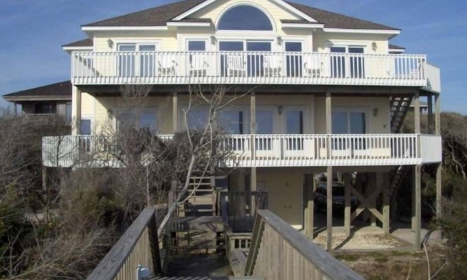 Pine Knoll Shores House | Family-Friendly Beachfront Retreat with Ocean Views