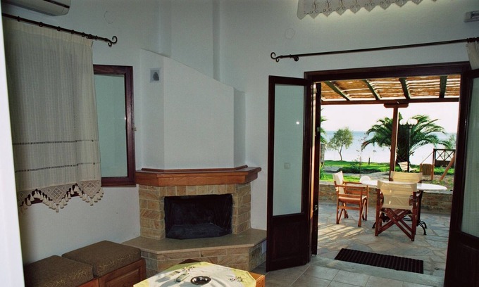 Lefokastron Apartment | Seaside Bungalows with Pool and Ocean Views Await You