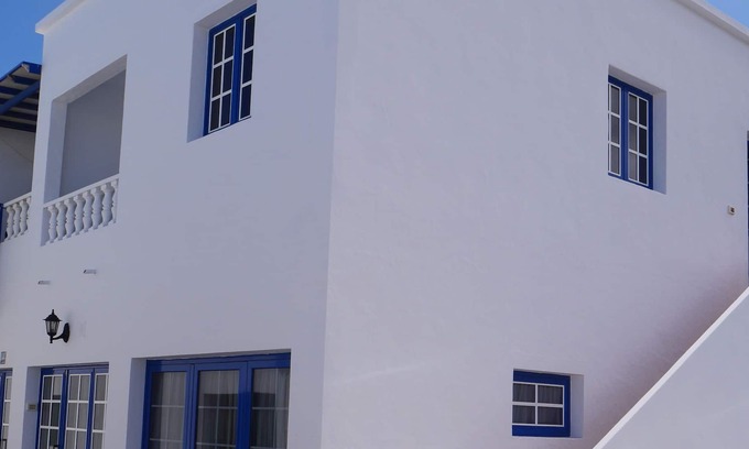 Orzola House | Bright Renovated Fisherman's House with Spa & Breakfast