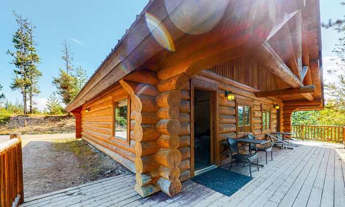 Lac Le Jeune Cabin | Quiet cabin getaway with private deck, full kitchen, & complimentary internet