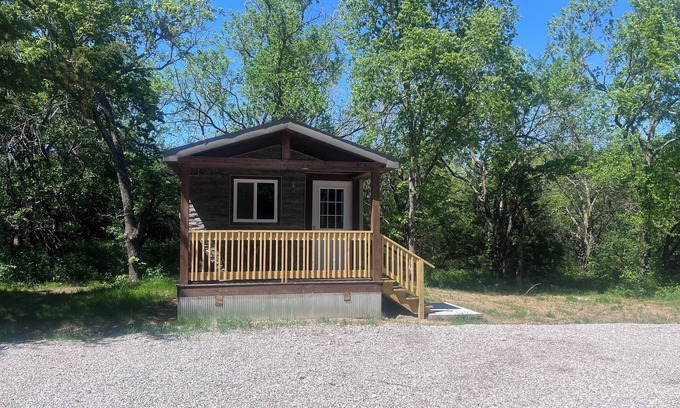 Franklin County Cabin | Tranquil Cabin Retreat in the Woods - Guest Rated 10/10