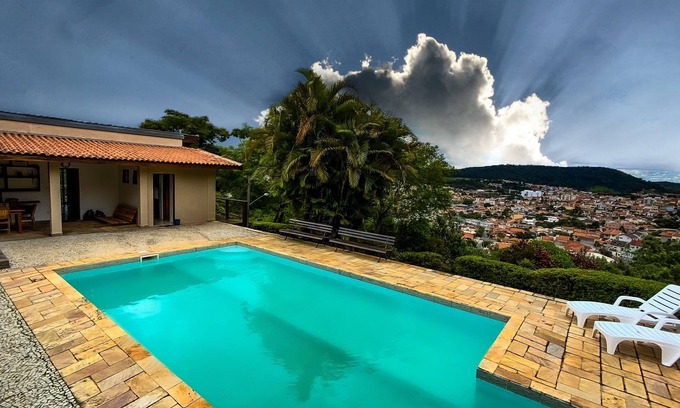 Sao Roque Ski Chalet | Peaceful Chalet with Pool, Pet-Friendly and Kid-Approved